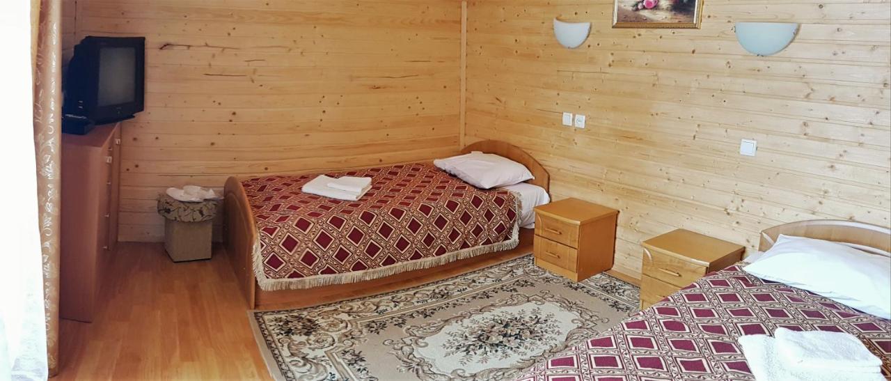 בוקובל Karpatski Zori Hotel מראה חיצוני תמונה