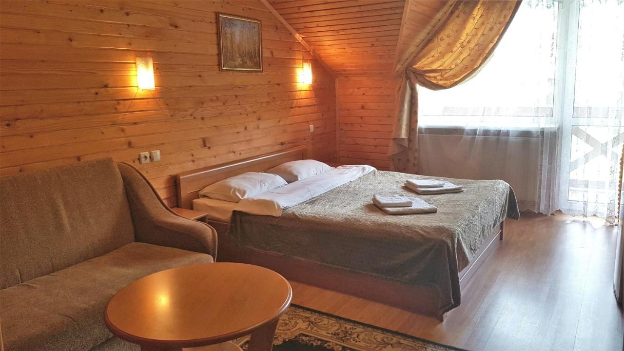 בוקובל Karpatski Zori Hotel מראה חיצוני תמונה