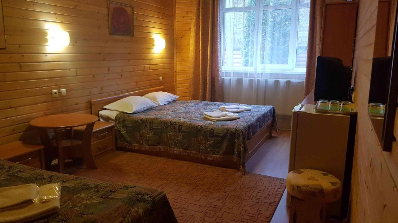 בוקובל Karpatski Zori Hotel מראה חיצוני תמונה