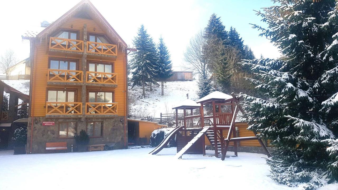 בוקובל Karpatski Zori Hotel מראה חיצוני תמונה