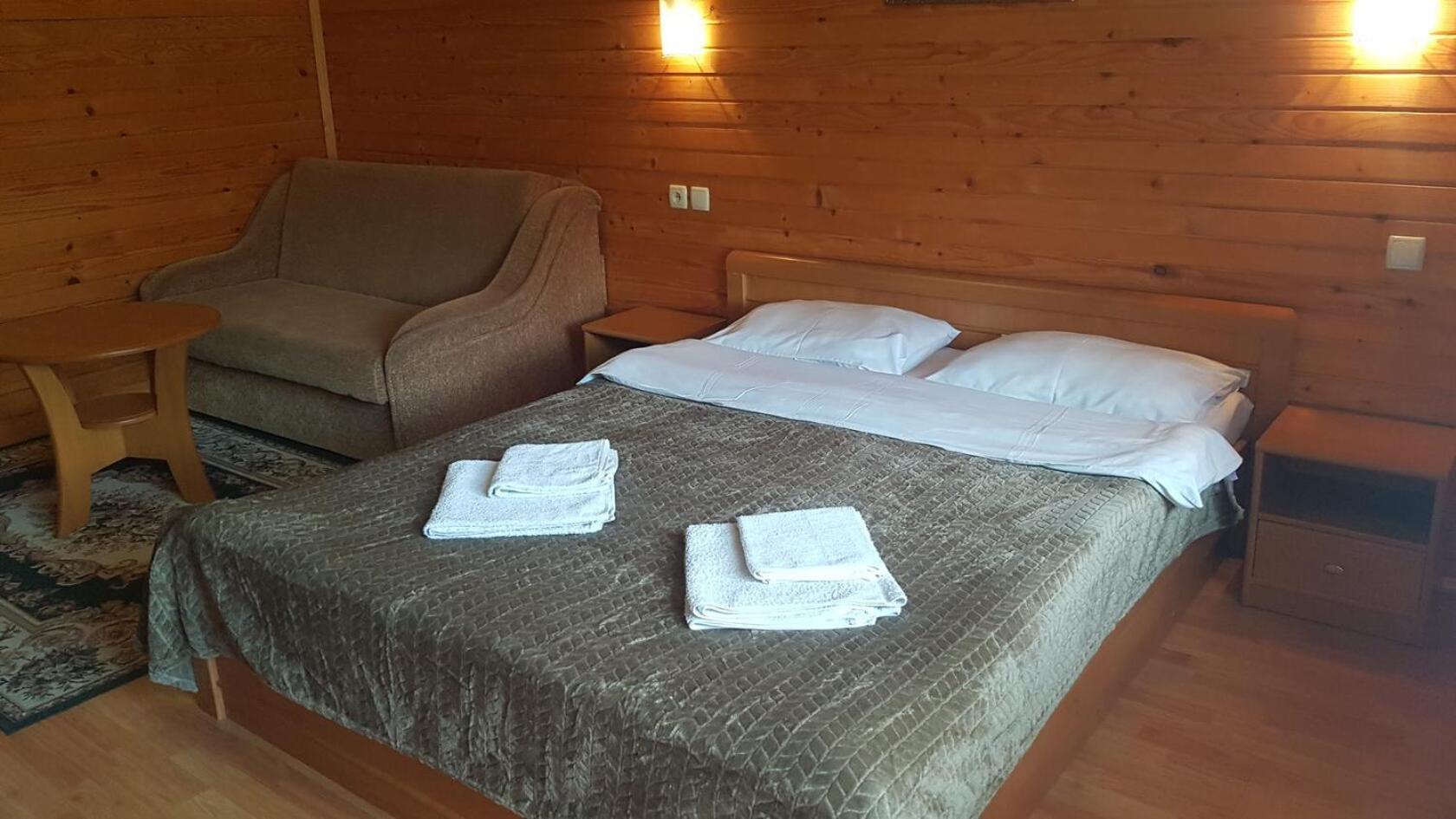בוקובל Karpatski Zori Hotel מראה חיצוני תמונה